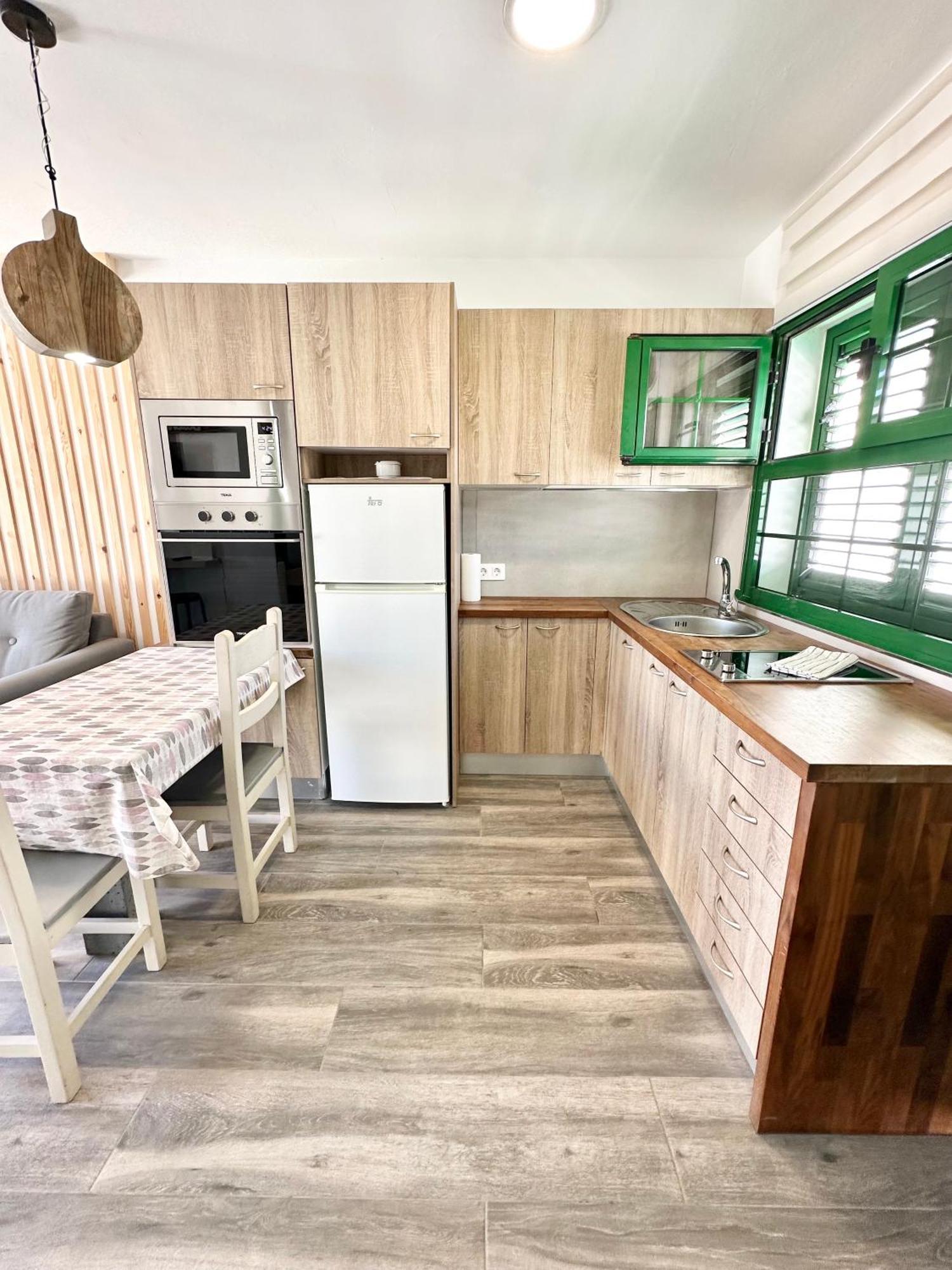 Апартаменти Kiwi Smoothie - En La Playa, Doble Terraza, Cocina Completa, Dos Camas Y Wifi El Cotillo  Екстер'єр фото